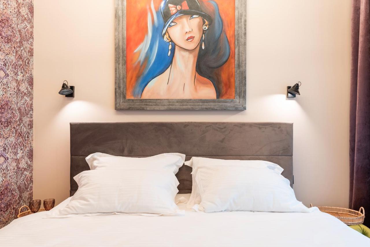 Mr Grey Boutique Hotel Odessa Exterior photo